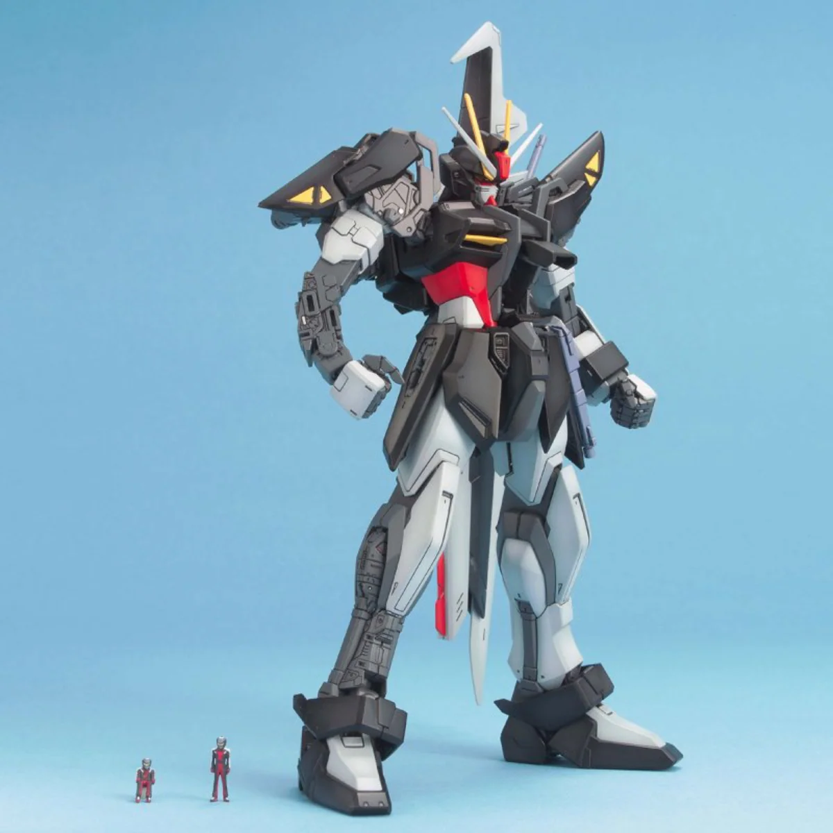 Bandai MG 1/100 Strike Noir Gundam - Image 4