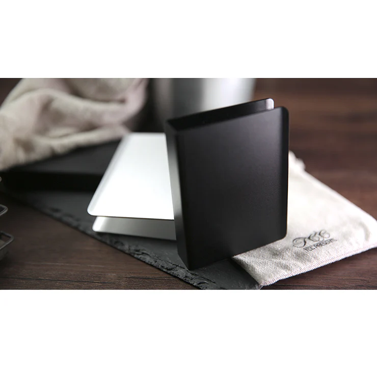Basic Black Card Clip By TCC - Image 3