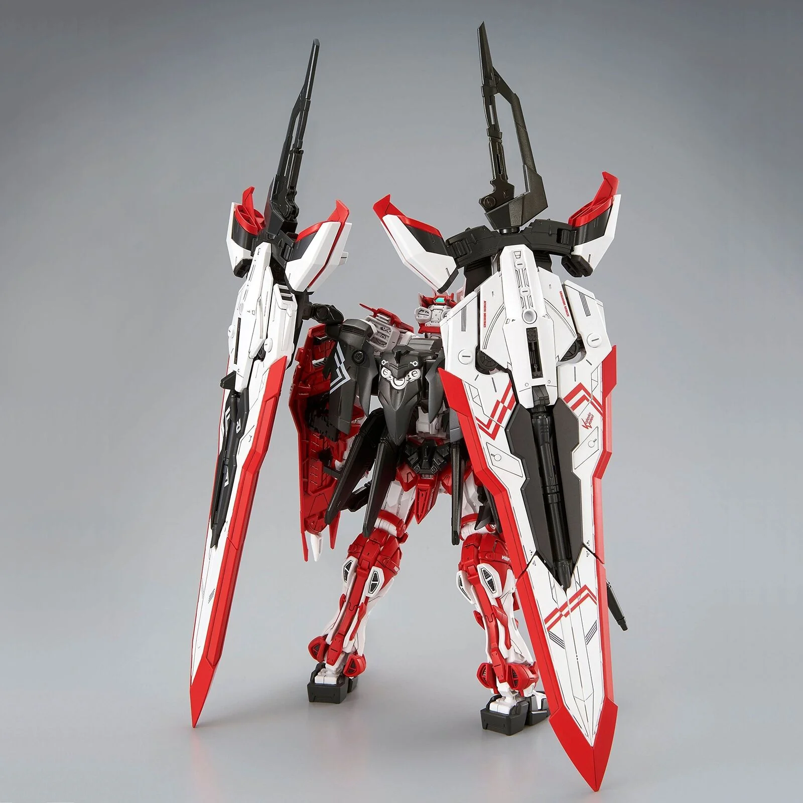 Gunpla MG 1/100 MBF-02VV Gundam Astray Turn Red - Image 3