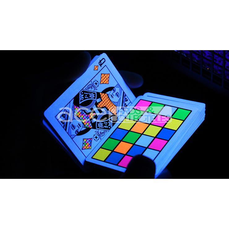 Kubik V2 Limited Edition Playing Cards - Image 3