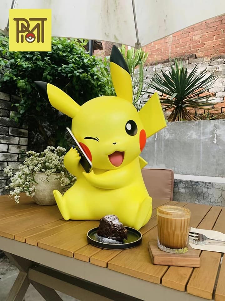 PMT Studio - Pikachu wireless phone charger [1/1 scale] - Image 4
