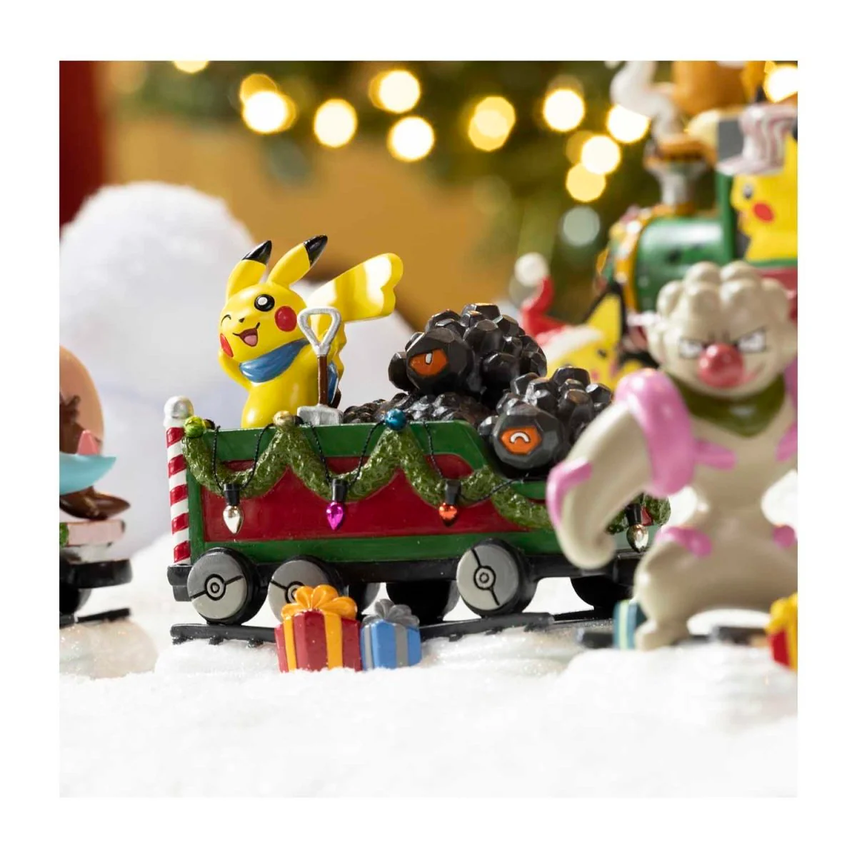 Pokémon Delibird Holiday Express: Rolycoly Coal Car Figure - Image 7