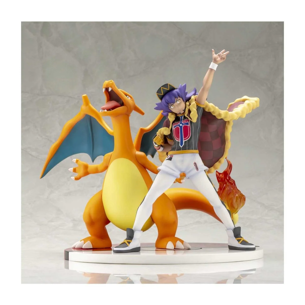 Pokémon Kotobukiya Figure "Leon & Charizard" - Image 2