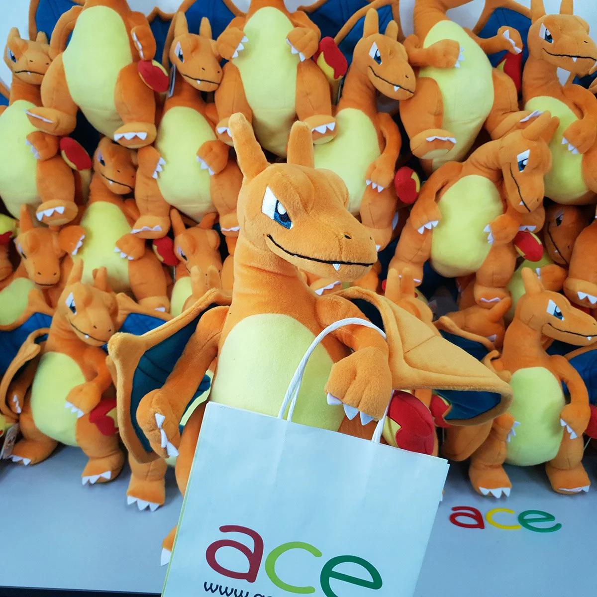 Pokemon Super Big Plush "Charizard" - Image 2