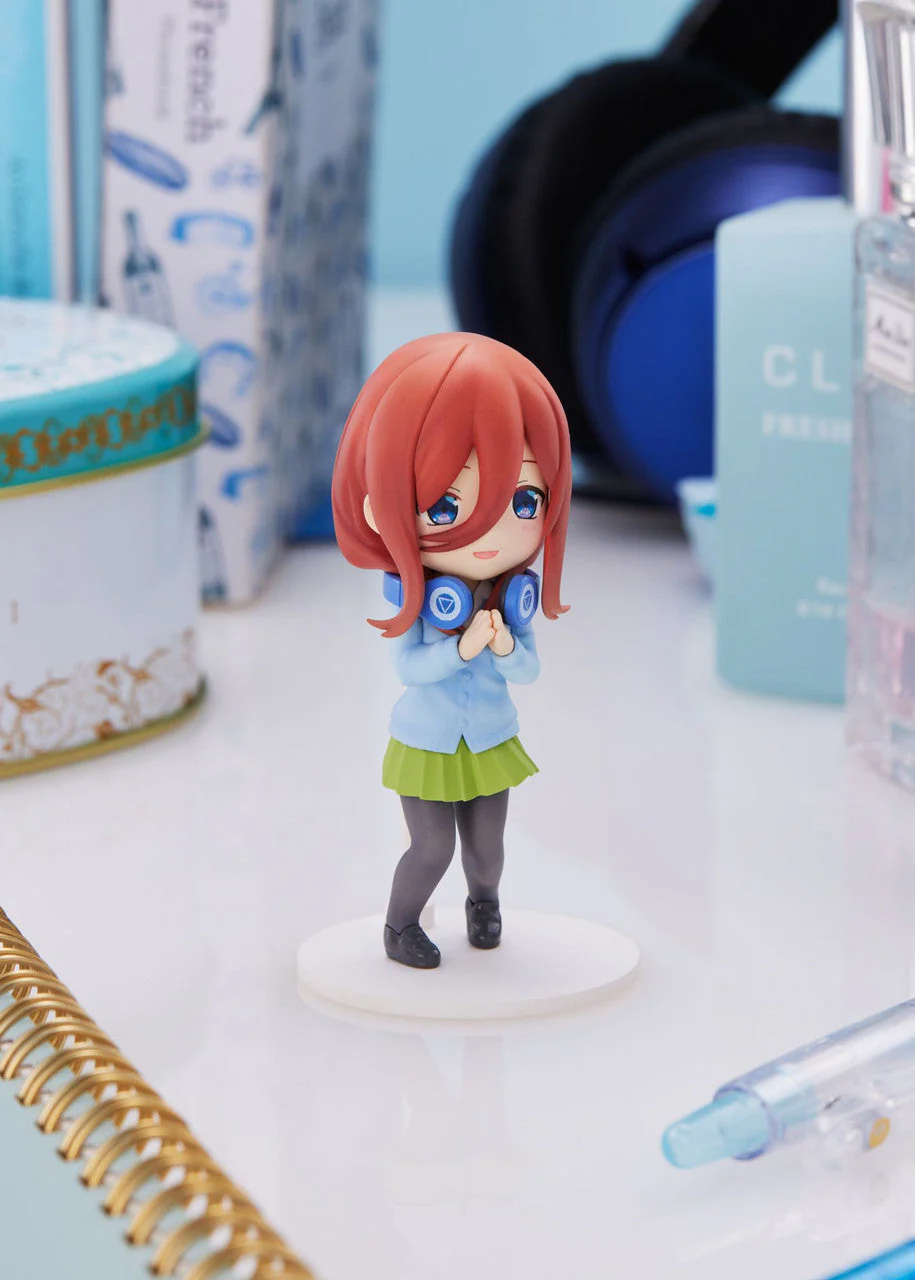 Quintessential Quintuplets Mini-Figure "Nakano Miku" - Image 4
