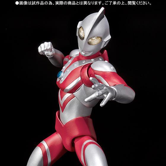 Ultraman S.H.Figuarts "Zoffy" - Image 3